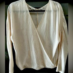 Women’s Vince 3/4 Sleeve V-Neck Off-White Blouse in Size Medium